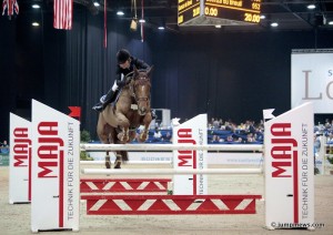 Nathalie Mack & Quenza du Breuil CSI Offenburg 2014 © jumpinews.com